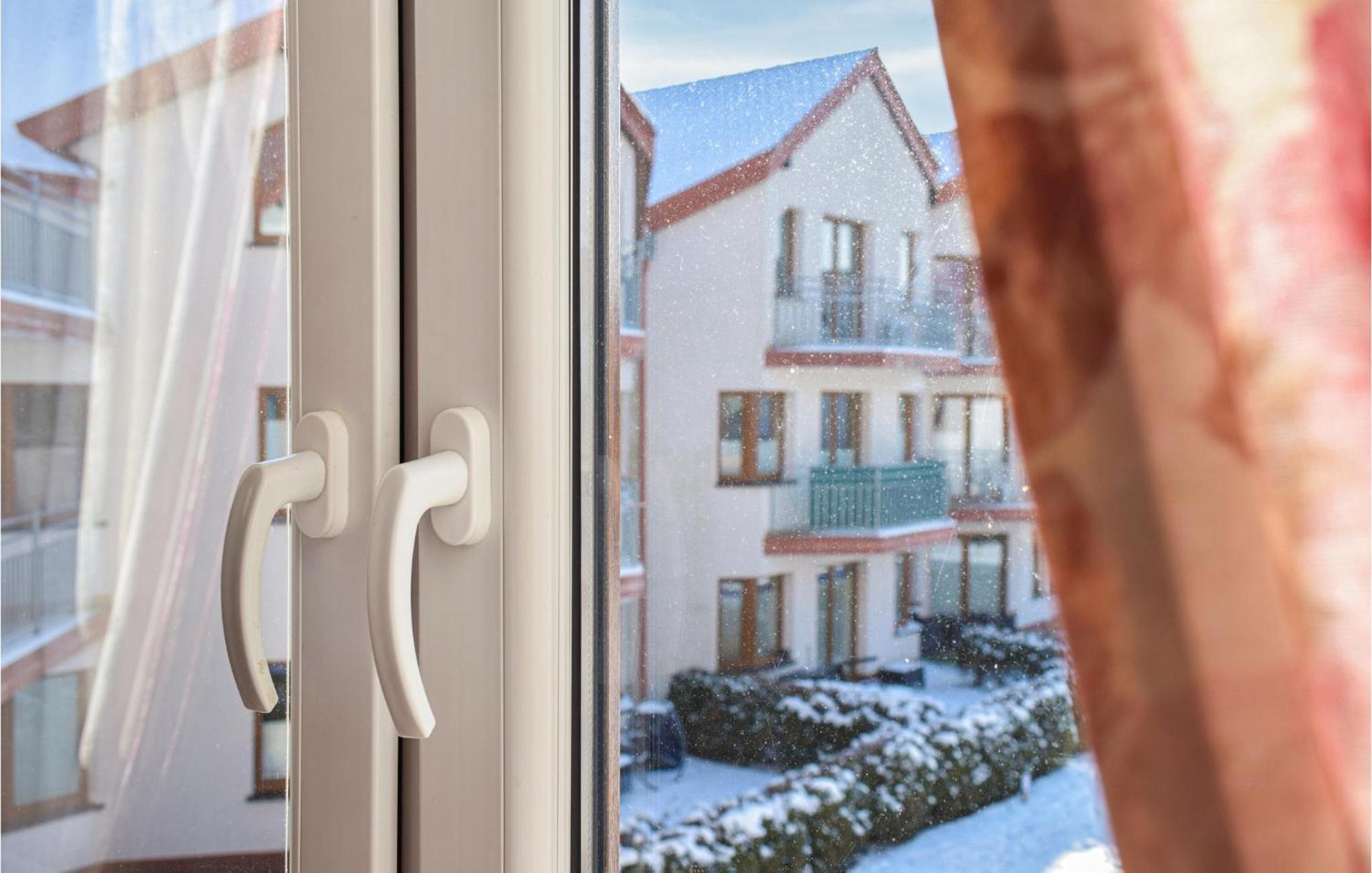 Nice Apartment In Darlowko With Wifi Exterior foto